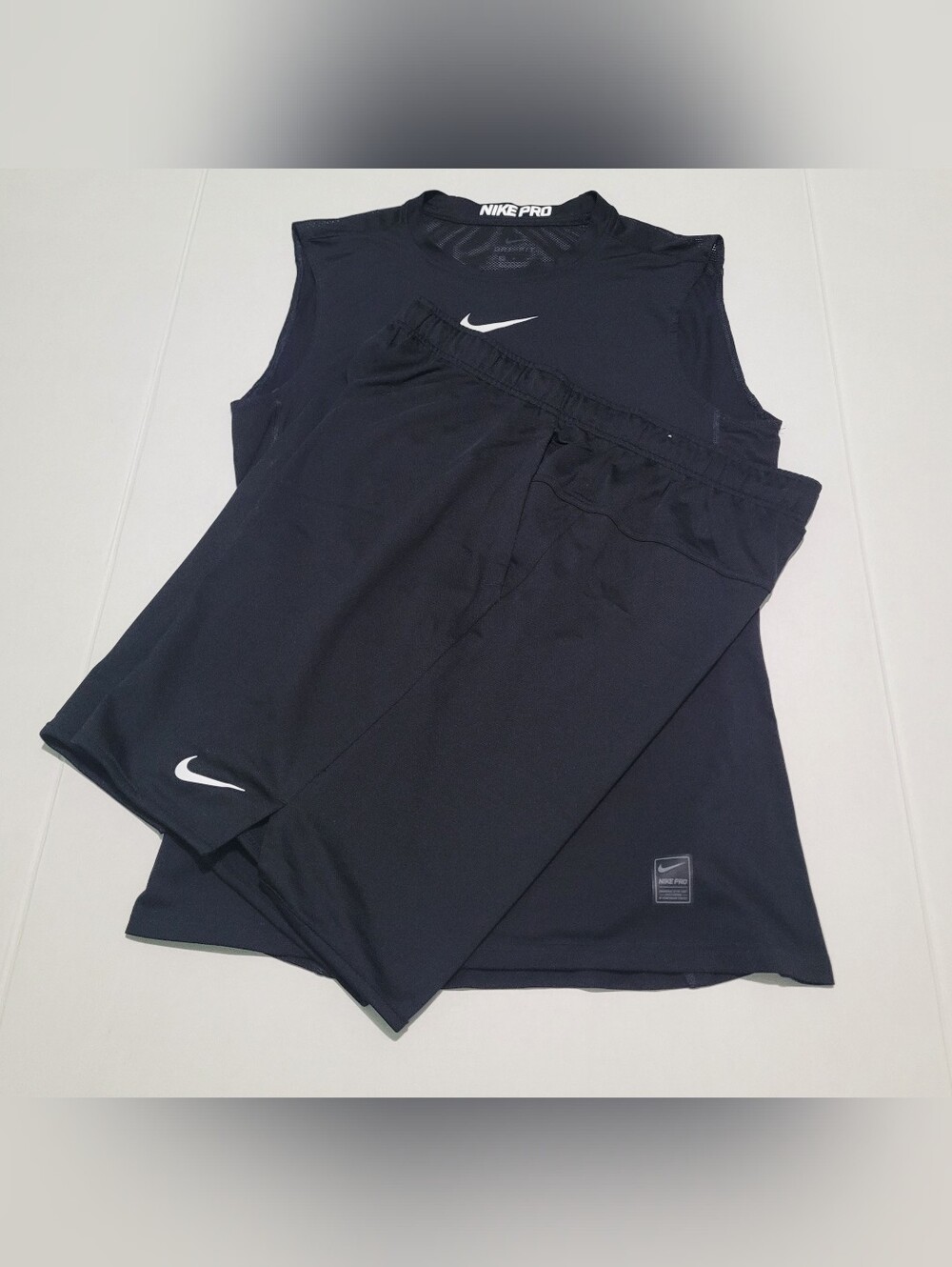 Nike DRI-FIT men’s set size Medium
